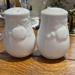 Set of Off White Fruit Embossed Salt & Pepper Shakers. Original Stoppers. EC.